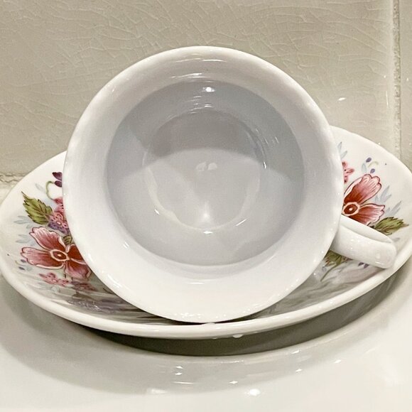Mini cup & saucer - white with flower design - Picture 5 of 14